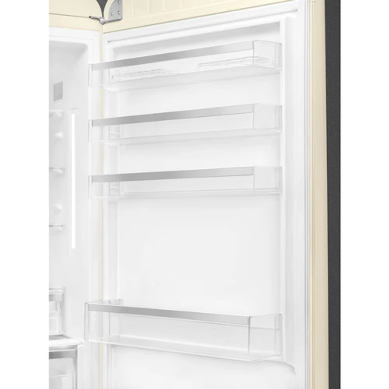 Réfrigérateur à congélateur inférieur 18 pi³ 28 po à distributeur de glaçons Années 50 de Smeg (FAB38URCR) - Crème