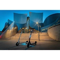 Trottinette électrique pour adulte Neon ES20 d'OKAI (moteur 300 W/autonomie 40 km/vitesse max. 25 km/h) - Blanc