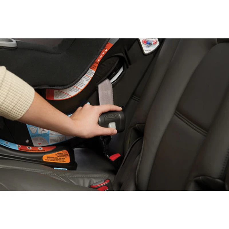Graco Extend2Fit Convertible Car Seat - Titus