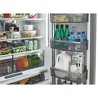 Réfrigérateur à deux portes professionnel de 36 po de 22,6 pi³ avec distributeur de Frigidaire (PRFC2383AF) - Acier inoxydable