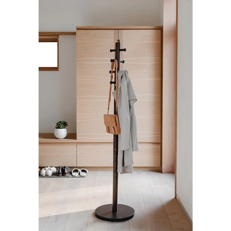 Portemanteau en bois Pillar d'Umbra - Noir/Noyer