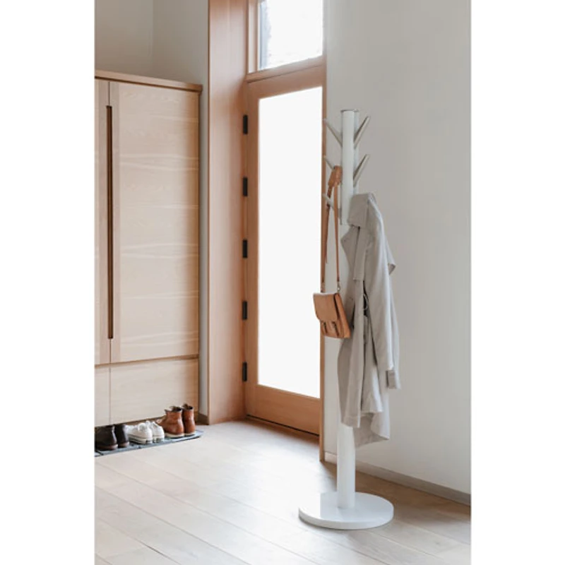 Portemanteau en bois Flapper d'Umbra - Blanc