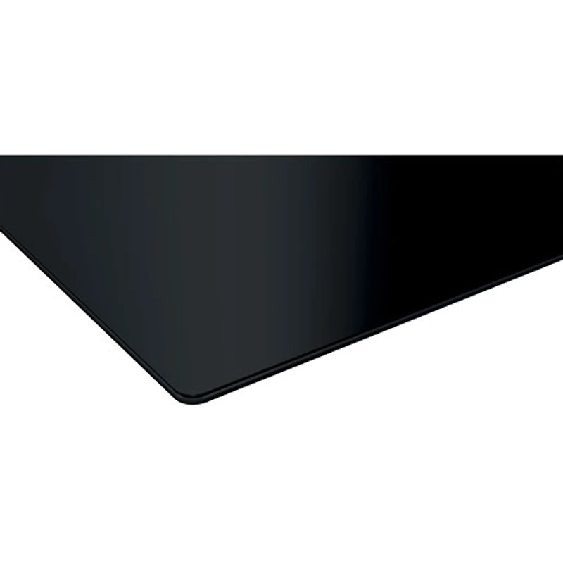 Surface de cuisson à induction de 24 po à 4 éléments de Bosch (NIT5460UC) - Noir