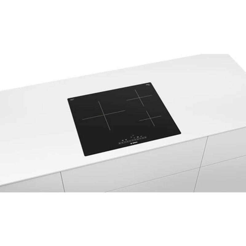 Surface de cuisson à induction de 24 po à 4 éléments de Bosch (NIT5460UC) - Noir