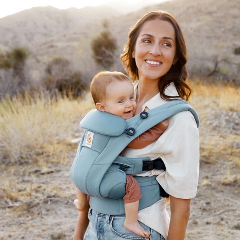 Porte-bébé à quatre positions Omni Dream d'Ergobaby - Bleu ardoise