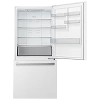 Réfrigérateur à congélateur inférieur à profondeur de comptoir 17,2 pi³ 32 po de Hisense (RB17A2CWE) - Blanc