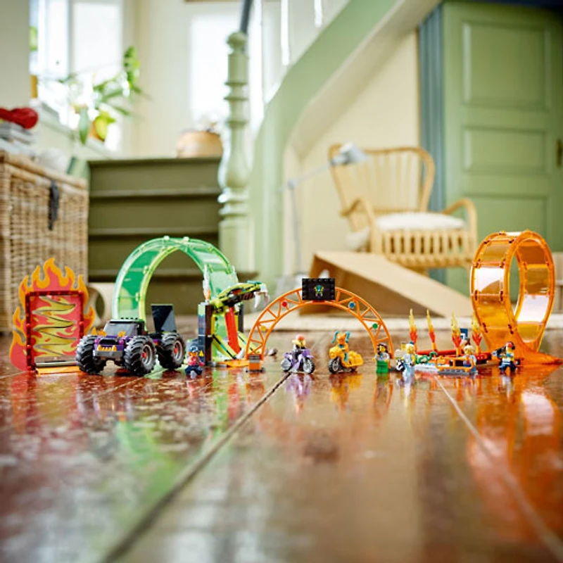 LEGO City Stuntz : L'arène de cascades double boucle - 598 pièces (60339)