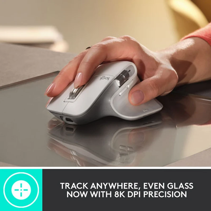 Souris sans fil Darkfield MX Master 3 de Logitech - Gris pâle