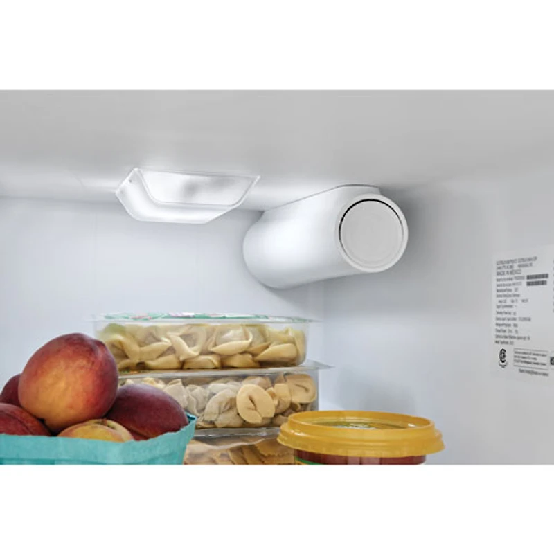 Réfrigérateur à congélateur juxtaposé de 22,3 pi³ et 33 po avec distributeur de glaçons et d'eau de Frigidaire (FRSS2323AD) - Acier inoxydable noir