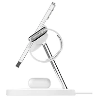 Support de chargement sans fil 3-en-1 MagSafe de Belkin pour iPhone 15/14/13/12, Apple Watch et AirPods - Blanc