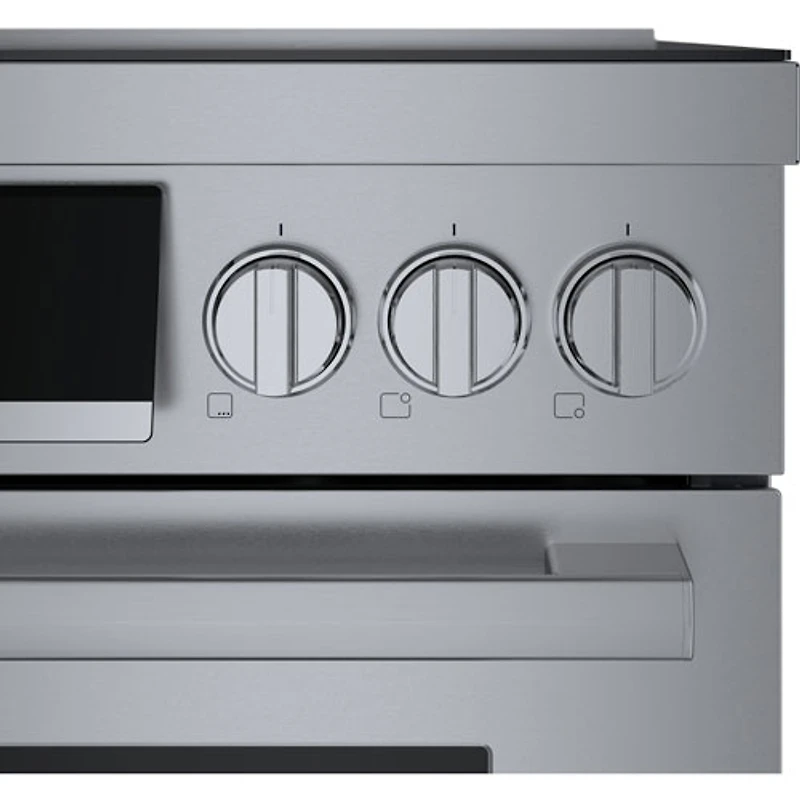 Cuisinière à induction à convection véritable 30 po série 800 po de Bosch (HIS8055C) - Inox