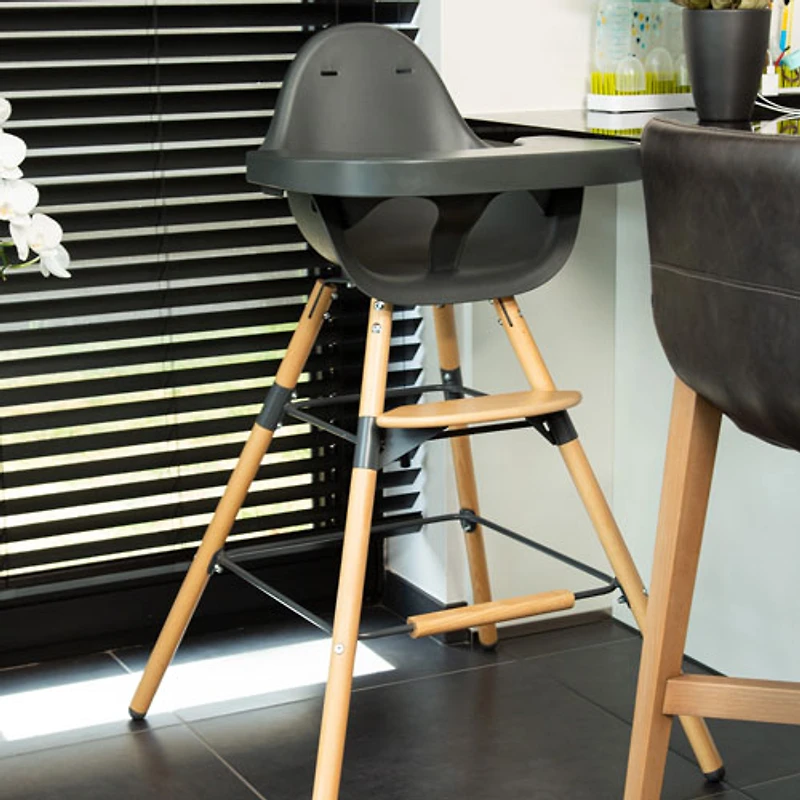 Chaise haute convertible Evolu One.80° avec plateau de Childhome - Anthracite