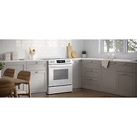 Cuisinière électrique autonome 5 éléments 5,3 pi³ 30 po de Frigidaire (FCFE306CAW) - Blanc