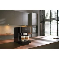 Machine à café et à expresso de comptoir CM 6160 Milk Perfection de Miele - Noir lustré