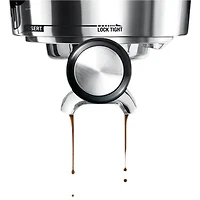 Remis à neuf (Bon état) - Machine à expresso Barista Pro de Breville avec moussoir et moulin à café - Sel de mer - Reconditionné par Breville