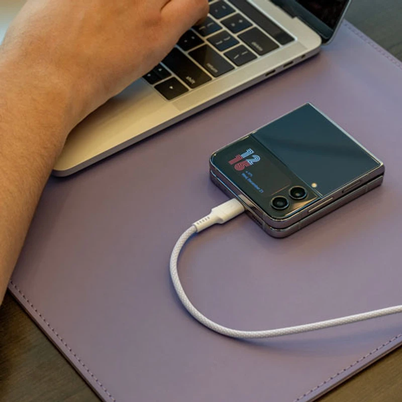 Câble tressé USB-C à USB-C de 1,5 m (4,9 pi) Vibrance de LOGiiX (LGX-13372) - Violet