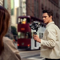 Stabilisateur à cardan à 3 axes RS 3 Mini de DJI - Noir