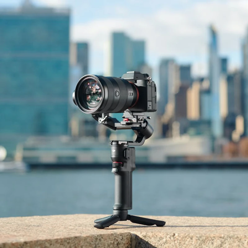 Stabilisateur à cardan à 3 axes RS 3 Mini de DJI - Noir