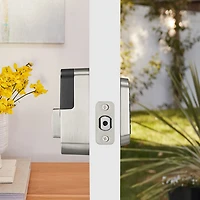 Serrure intelligente Bluetooth Assure Lock 2 avec pavé numérique de Yale - Nickel satiné