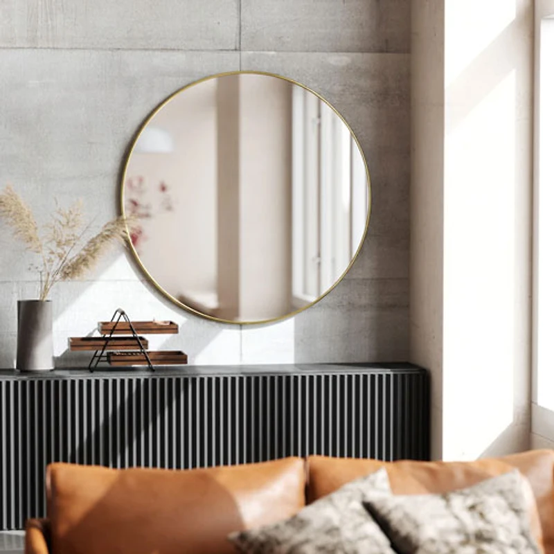 Hubba 34" Modern Wall Mirror - Brass