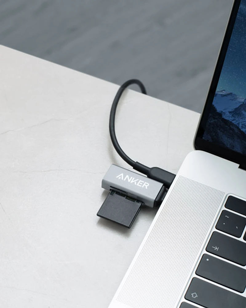 Lecteur de cartes 2-en-1 USB-C à SD/microSD d'Anker (A8370HA2-5)