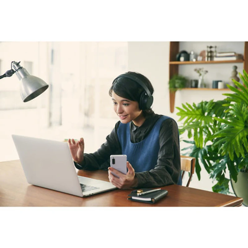 Casque d'écoute Bluetooth à suppression du bruit WH-CH720N de Sony - Noir