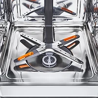 Lave-vaisselle encastrable 24 po 44 dB avec troisième panier de LG (LDPM6762S) - Inox résistant aux taches