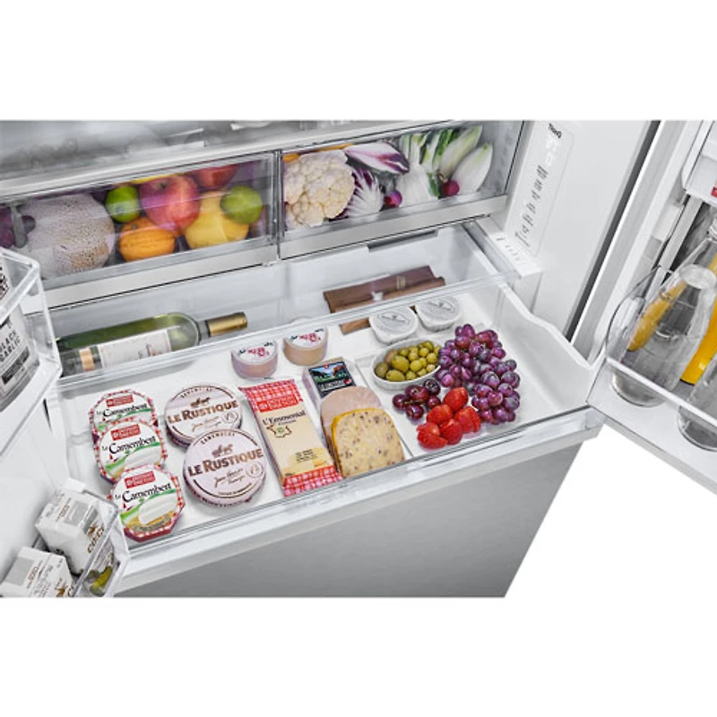 Réfrigérateur à deux portes intelligent à profondeur de comptoir de 26 pi³ et 36 po MAX de LG avec miroir InstaView et distributeur de glaçons - Inox