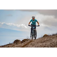 Ordinateur de cyclisme solaire à écran tactile GPS Edge 840 de Garmin (010-02695-20)