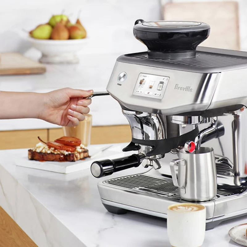 Machine à espresso Barista Touch Impress de Breville avec mousseur à lait et moulin à café - Truffe noire