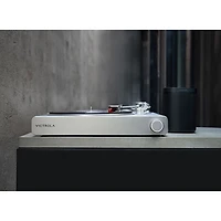 Tourne-disque à entraînement direct Stream Carbon de Victrola - Fonctionne avec Sonos - Noir/Argenté