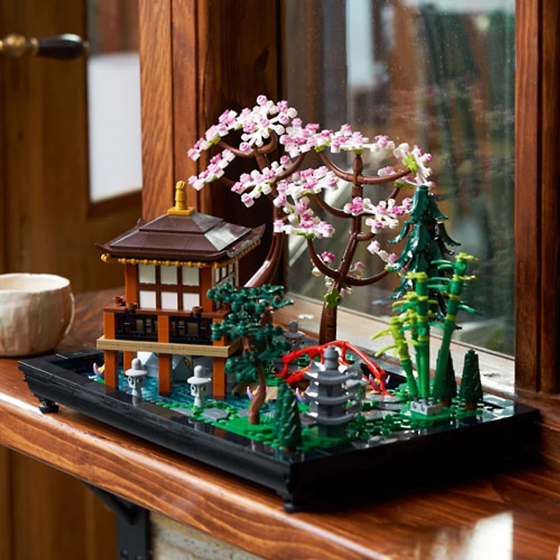 LEGO Icons: Le jardin paisible - 1363 pièces (10315)