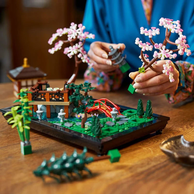 LEGO Icons: Le jardin paisible - 1363 pièces (10315)