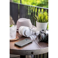 Casque de contrôle Bluetooth à isolation sonore ATH-M20xBT d'Audio Technica - Blanc