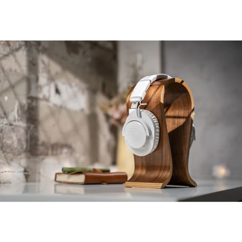 Casque de contrôle Bluetooth à isolation sonore ATH-M20xBT d'Audio Technica - Blanc