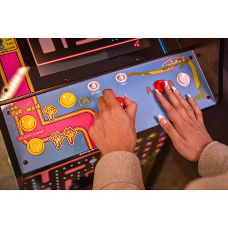 Borne d'arcade de luxe Class of '81 Ms. Pac-Man d'Arcade1Up