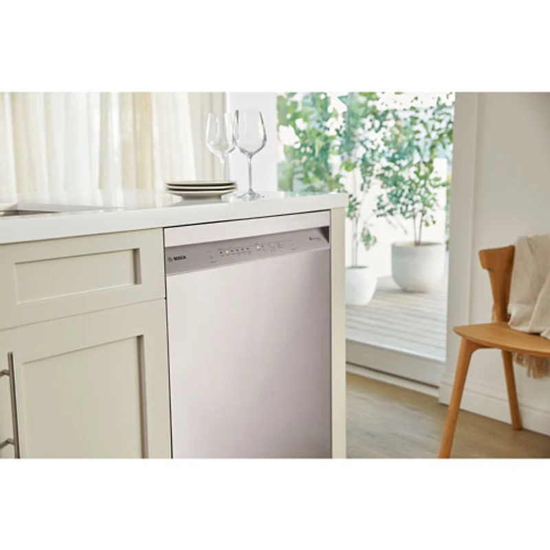 Lave-vaisselle encastrable de 24 po et 48 dB de Bosch - Acier inoxydable