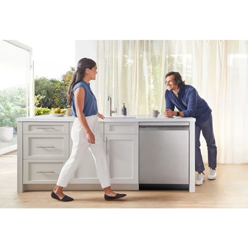 Lave-vaisselle encastrable 24 po 46 dB avec troisième panier de Bosch (SHE5AE75N) - Acier inoxydable