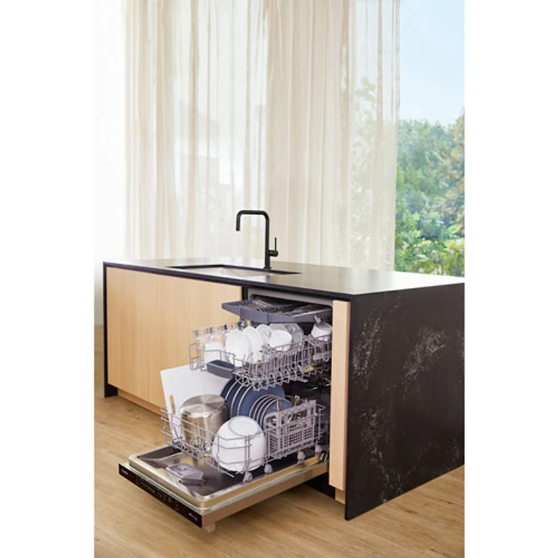 Lave-vaisselle encastrable 24 po 46 dB avec troisième panier de Bosch (SHX5AEM5N) - Acier inoxydable