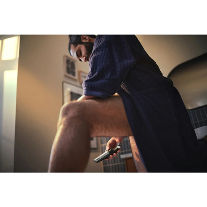 Philips Bodygroom Plus Series 5000 Wet & Dry Foil Shaver (BG5020/15) with Accessory Kit - Black