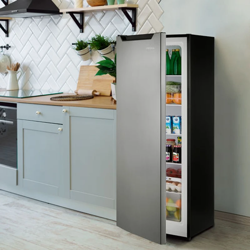 Insignia 7.0 Cu. Ft. Garage Ready Upright Convertible Freezer (NS-UZ70SS4-C) - Only at Best Buy