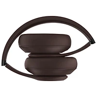 Casque d'écoute Bluetooth à suppression du bruit Studio Pro de Beats By Dr. Dre - Brun foncé