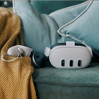 Casque de réalité virtuelle de 128 Go Quest 3 de Meta avec manettes Touch Plus et Batman : Arkham Shadow