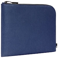 Housse Facet d'Incase en tissu croisé recyclé pour MacBook de 16 po - Bleu marine