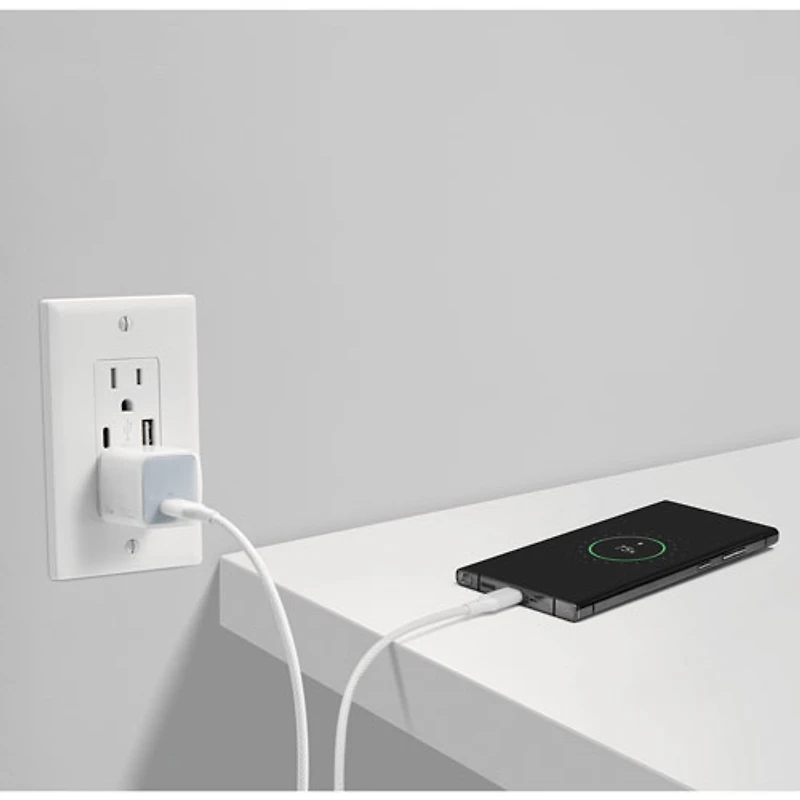 Insignia 30W USB-C Wall Charger with 1.8m (6 ft.) C-C Cable - White - Only at Best Buy