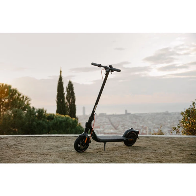 Segway Ninebot F2 Pro Adult Electric Kick Scooter (450W Motor/ 55km Range) - Black