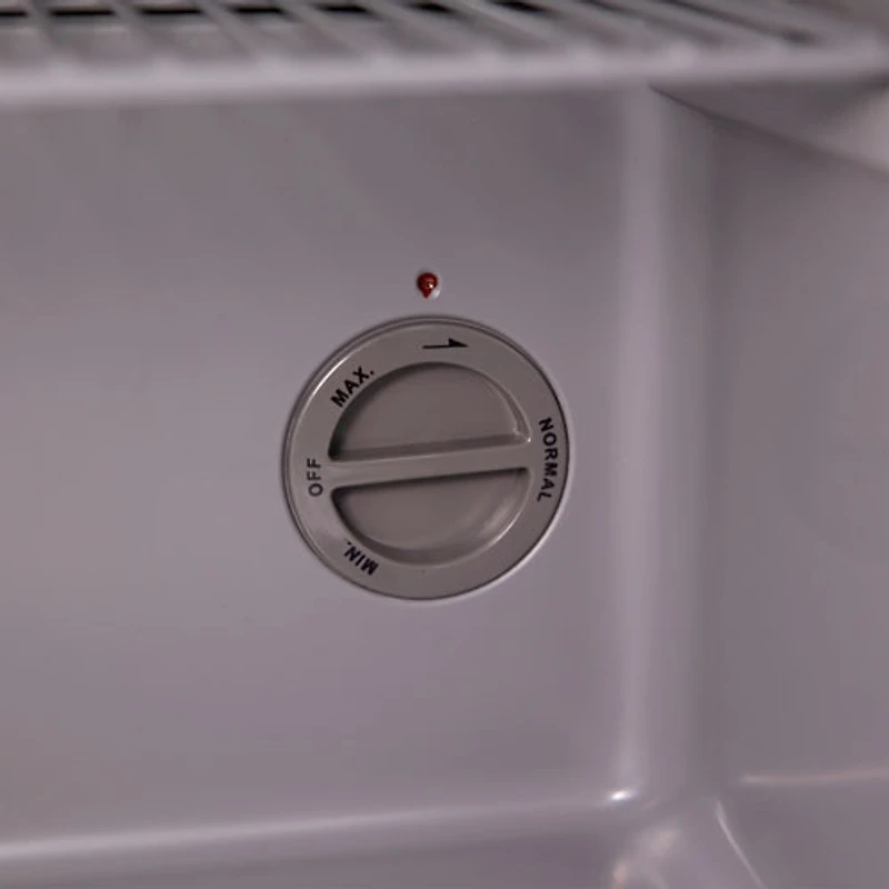 Avanti 1.6 Cu. Ft. 60-Can Beverage Centre (ARBC17T2) - Platinum