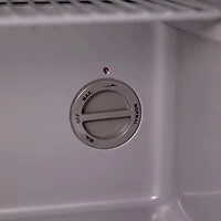 Avanti 1.6 Cu. Ft. 60-Can Beverage Centre (ARBC17T2) - Platinum