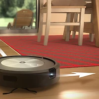 Aspirateur robot connecté Wi-Fi Roomba Combo j5 avec vadrouille d'iRobot - Graphite (j517020)