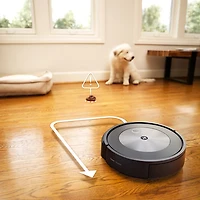 Aspirateur robot connecté Wi-Fi Roomba Combo j5 avec vadrouille d'iRobot - Graphite (j517020)